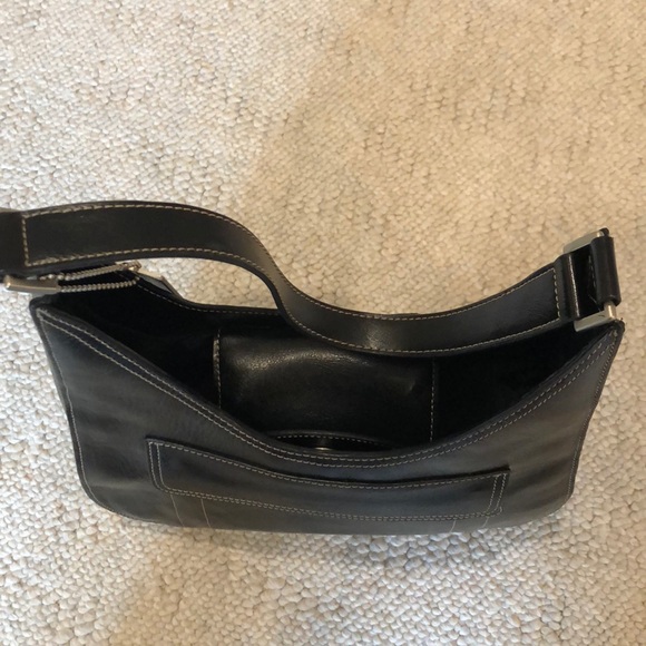 Kenneth Cole Reaction Bag - Picture 4 of 7